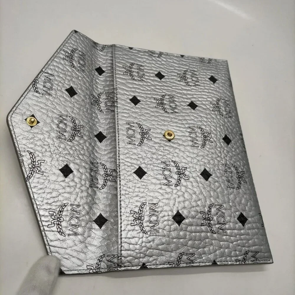 MCM Clutch Bag Silver PVC 238-070325 - Picture 8 of 13